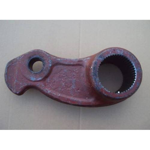 DŹWIGNIA TYLNEGO ZAWIESZANIA MTZ 80 ORYGINAŁ 