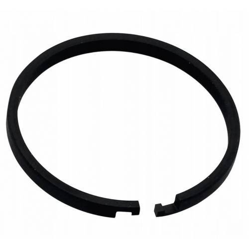 PIERŚCIEŃ TŁOKOWY PRZEKŁADNI PRZEDNIEGO NAPĘDU MF4