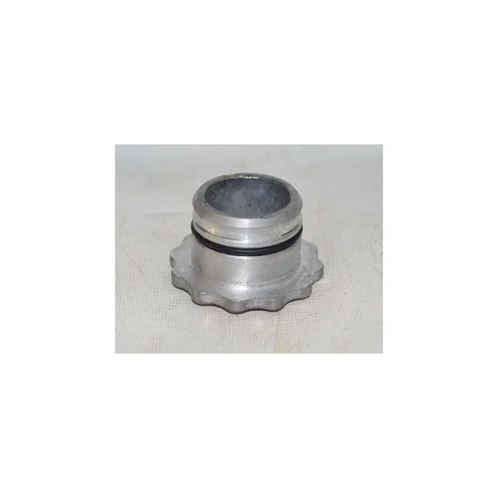 KOREK WLEWU OLEJU Z ORINGIEM MTZ A1901100